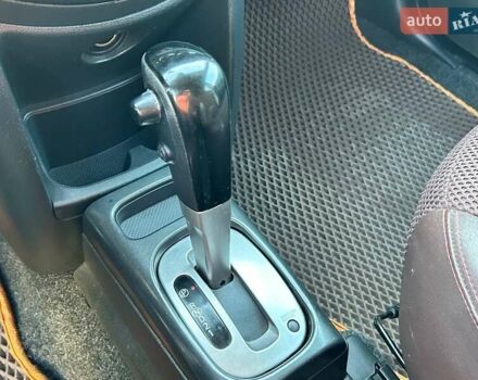 Оранжевый Ниссан Ноут, объемом двигателя 1.6 л и пробегом 235 тыс. км за 6000 $, фото 25 на Automoto.ua