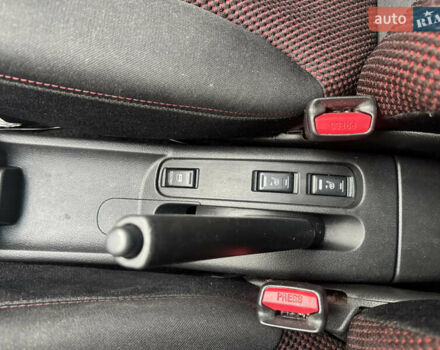 Помаранчевий Ніссан Ноут, об'ємом двигуна 1.6 л та пробігом 204 тис. км за 6500 $, фото 16 на Automoto.ua