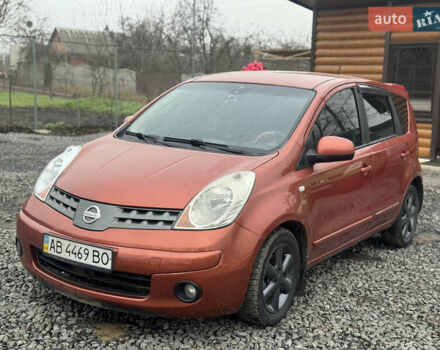 Помаранчевий Ніссан Ноут, об'ємом двигуна 1.6 л та пробігом 204 тис. км за 6500 $, фото 5 на Automoto.ua