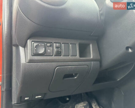 Помаранчевий Ніссан Ноут, об'ємом двигуна 1.6 л та пробігом 204 тис. км за 6500 $, фото 18 на Automoto.ua