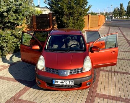 Помаранчевий Ніссан Ноут, об'ємом двигуна 1.4 л та пробігом 257 тис. км за 5000 $, фото 1 на Automoto.ua