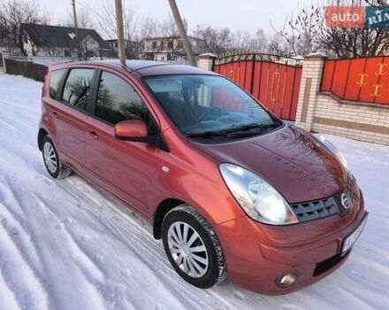 Оранжевый Ниссан Ноут, объемом двигателя 1.6 л и пробегом 91 тыс. км за 7700 $, фото 1 на Automoto.ua