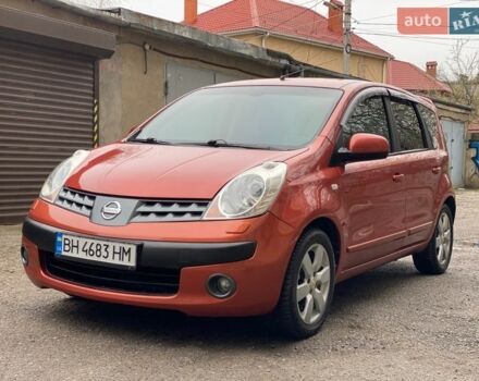 Оранжевый Ниссан Ноут, объемом двигателя 1.6 л и пробегом 184 тыс. км за 6580 $, фото 1 на Automoto.ua