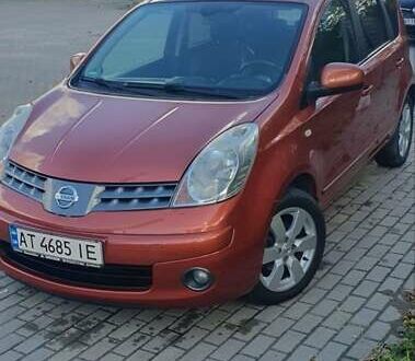 Ниссан Ноут 2007 в Ивано-Франковске на Automoto.ua Оранжевый Ниссан Ноут, объемом двигателя 1.6 л и пробегом 215 тыс. км за 6500 $, фото 1 на Automoto.ua