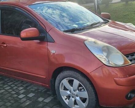 Помаранчевий Ніссан Ноут, об'ємом двигуна 1.6 л та пробігом 150 тис. км за 6500 $, фото 1 на Automoto.ua