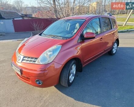 Помаранчевий Ніссан Ноут, об'ємом двигуна 1.6 л та пробігом 200 тис. км за 5500 $, фото 1 на Automoto.ua