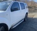 Белый Ниссан Патфайндер, объемом двигателя 2.5 л и пробегом 232 тыс. км за 8200 $, фото 7 на Automoto.ua
