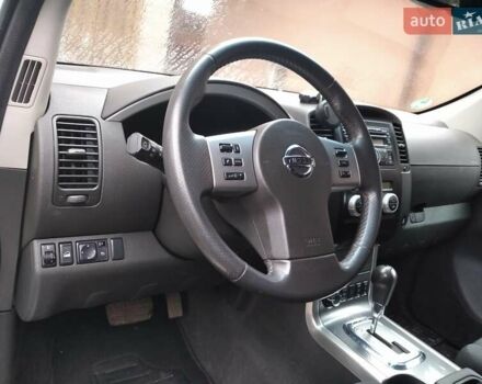Белый Ниссан Патфайндер, объемом двигателя 2.5 л и пробегом 255 тыс. км за 14900 $, фото 9 на Automoto.ua