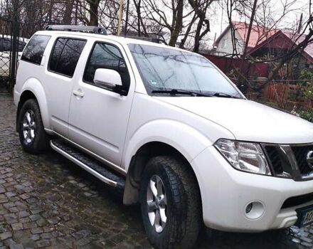 Белый Ниссан Патфайндер, объемом двигателя 2.5 л и пробегом 255 тыс. км за 14900 $, фото 14 на Automoto.ua