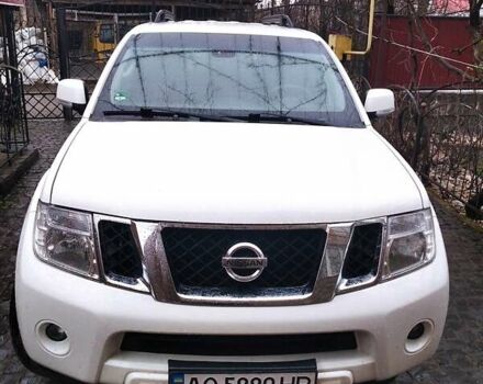 Белый Ниссан Патфайндер, объемом двигателя 2.5 л и пробегом 255 тыс. км за 14900 $, фото 13 на Automoto.ua