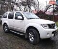 Белый Ниссан Патфайндер, объемом двигателя 2.5 л и пробегом 255 тыс. км за 14900 $, фото 4 на Automoto.ua