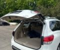 Белый Ниссан Патфайндер, объемом двигателя 3.5 л и пробегом 230 тыс. км за 12500 $, фото 4 на Automoto.ua