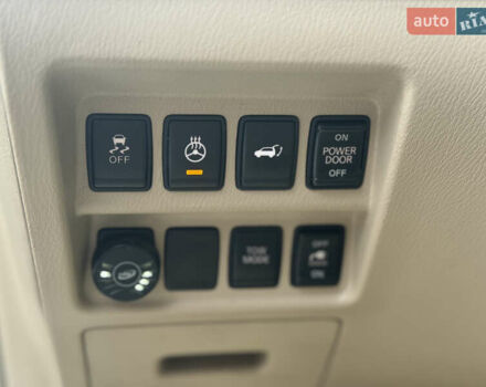 Белый Ниссан Патфайндер, объемом двигателя 3.5 л и пробегом 267 тыс. км за 13499 $, фото 13 на Automoto.ua