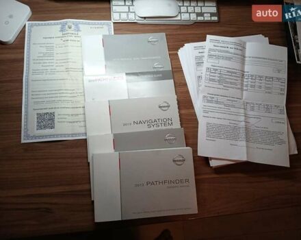 Білий Ніссан Патфайндер, об'ємом двигуна 3.5 л та пробігом 266 тис. км за 13900 $, фото 94 на Automoto.ua