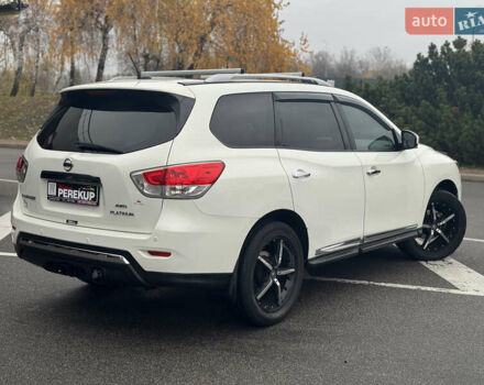 Белый Ниссан Патфайндер, объемом двигателя 3.5 л и пробегом 267 тыс. км за 13499 $, фото 6 на Automoto.ua