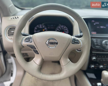 Белый Ниссан Патфайндер, объемом двигателя 3.5 л и пробегом 267 тыс. км за 13499 $, фото 18 на Automoto.ua