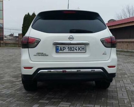 Белый Ниссан Патфайндер, объемом двигателя 3.5 л и пробегом 250 тыс. км за 12700 $, фото 5 на Automoto.ua