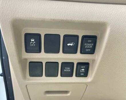 Белый Ниссан Патфайндер, объемом двигателя 2.5 л и пробегом 143 тыс. км за 12600 $, фото 11 на Automoto.ua