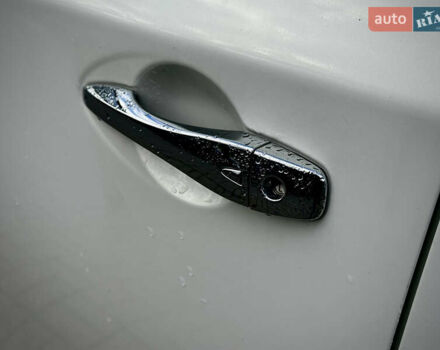 Белый Ниссан Патфайндер, объемом двигателя 2.5 л и пробегом 220 тыс. км за 11900 $, фото 8 на Automoto.ua