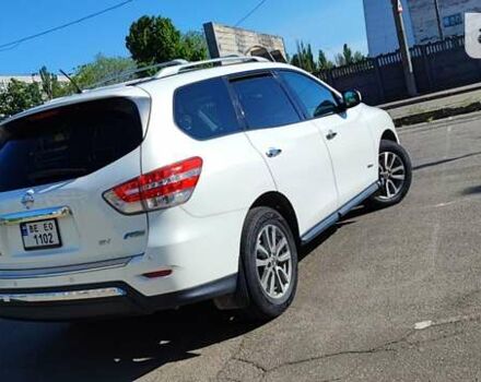 Белый Ниссан Патфайндер, объемом двигателя 2.49 л и пробегом 270 тыс. км за 12399 $, фото 7 на Automoto.ua