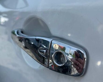 Белый Ниссан Патфайндер, объемом двигателя 2.5 л и пробегом 143 тыс. км за 12600 $, фото 6 на Automoto.ua