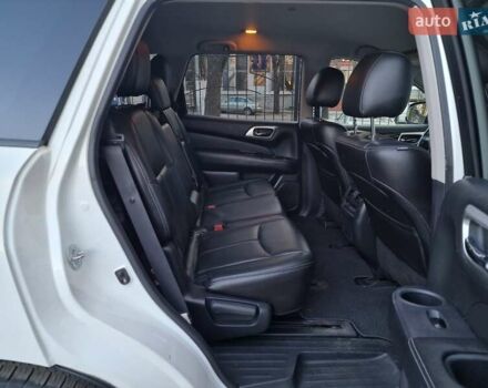 Білий Ніссан Патфайндер, об'ємом двигуна 2.5 л та пробігом 223 тис. км за 13490 $, фото 47 на Automoto.ua