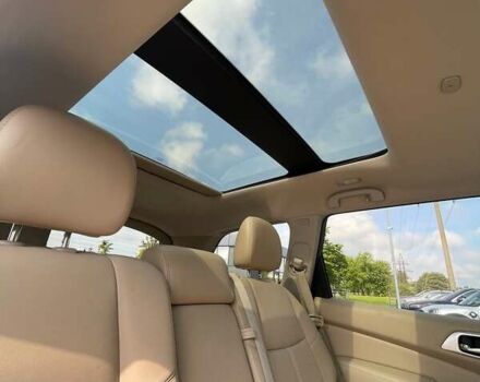 Белый Ниссан Патфайндер, объемом двигателя 2.5 л и пробегом 143 тыс. км за 12600 $, фото 22 на Automoto.ua