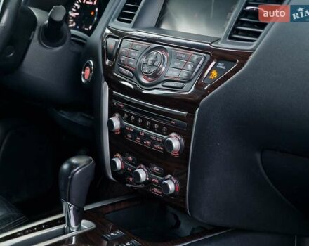 Білий Ніссан Патфайндер, об'ємом двигуна 2.5 л та пробігом 223 тис. км за 13490 $, фото 45 на Automoto.ua