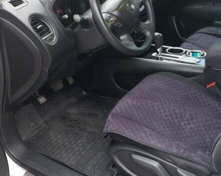 Белый Ниссан Патфайндер, объемом двигателя 3.5 л и пробегом 250 тыс. км за 12700 $, фото 13 на Automoto.ua