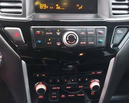 Белый Ниссан Патфайндер, объемом двигателя 3.5 л и пробегом 250 тыс. км за 12700 $, фото 21 на Automoto.ua