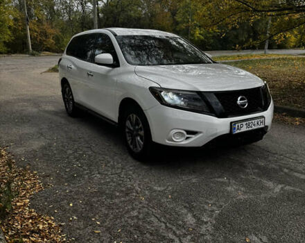 Белый Ниссан Патфайндер, объемом двигателя 3.5 л и пробегом 250 тыс. км за 11700 $, фото 7 на Automoto.ua