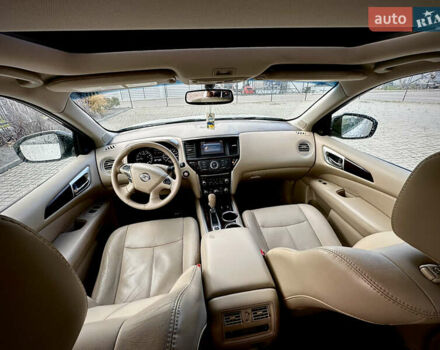 Белый Ниссан Патфайндер, объемом двигателя 2.5 л и пробегом 220 тыс. км за 11900 $, фото 16 на Automoto.ua