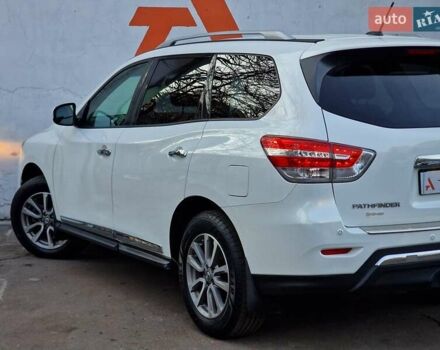 Білий Ніссан Патфайндер, об'ємом двигуна 2.5 л та пробігом 223 тис. км за 13490 $, фото 25 на Automoto.ua