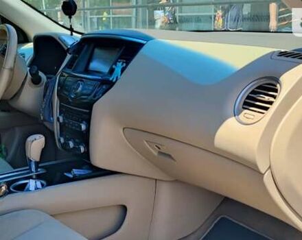 Белый Ниссан Патфайндер, объемом двигателя 2.49 л и пробегом 270 тыс. км за 12399 $, фото 2 на Automoto.ua