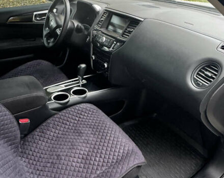 Белый Ниссан Патфайндер, объемом двигателя 3.5 л и пробегом 250 тыс. км за 11700 $, фото 16 на Automoto.ua