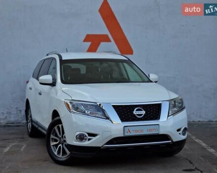 Білий Ніссан Патфайндер, об'ємом двигуна 2.5 л та пробігом 223 тис. км за 13490 $, фото 6 на Automoto.ua