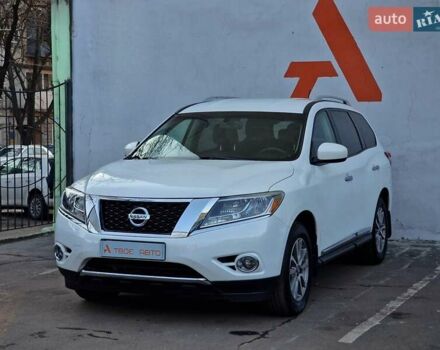 Білий Ніссан Патфайндер, об'ємом двигуна 2.5 л та пробігом 223 тис. км за 13490 $, фото 4 на Automoto.ua