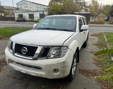 Ниссан Патфайндер 2014 в Киеве на Automoto.ua Белый Ниссан Патфайндер, объемом двигателя 2.5 л и пробегом 150 тыс. км за 6000 $, фото 8 на Automoto.ua