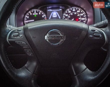 Ниссан Патфайндер 2014 в Житомире на Automoto.ua Белый Ниссан Патфайндер, объемом двигателя 2.5 л и пробегом 200 тыс. км за 14800 $, фото 8 на Automoto.ua