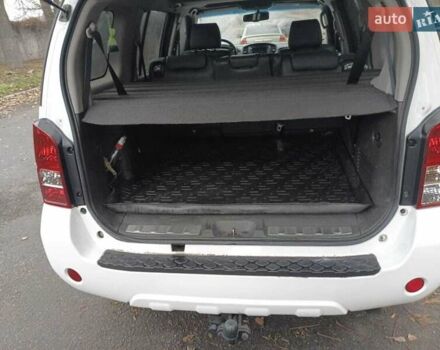 Білий Ніссан Патфайндер, об'ємом двигуна 3 л та пробігом 153 тис. км за 21000 $, фото 8 на Automoto.ua