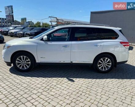 Белый Ниссан Патфайндер, объемом двигателя 2.5 л и пробегом 254 тыс. км за 13500 $, фото 3 на Automoto.ua