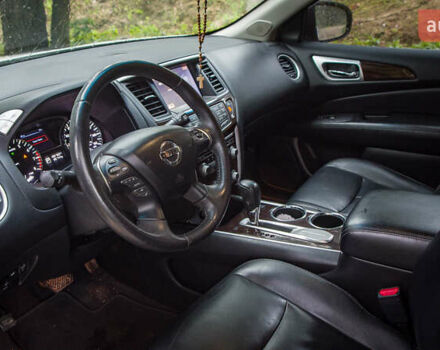 Ниссан Патфайндер 2014 в Житомире на Automoto.ua Белый Ниссан Патфайндер, объемом двигателя 2.5 л и пробегом 200 тыс. км за 14800 $, фото 12 на Automoto.ua