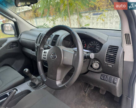 Ниссан Патфайндер 2014 в Киеве на Automoto.ua Белый Ниссан Патфайндер, объемом двигателя 2.5 л и пробегом 150 тыс. км за 6000 $, фото 9 на Automoto.ua