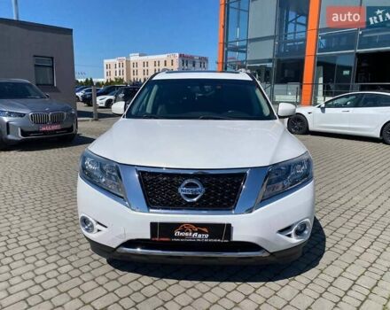 Белый Ниссан Патфайндер, объемом двигателя 2.5 л и пробегом 254 тыс. км за 13500 $, фото 1 на Automoto.ua