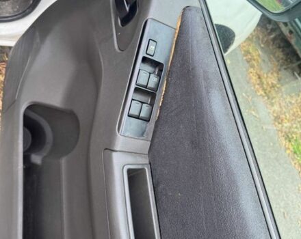 Ниссан Патфайндер 2014 в Киеве на Automoto.ua Белый Ниссан Патфайндер, объемом двигателя 2.5 л и пробегом 150 тыс. км за 6000 $, фото 10 на Automoto.ua