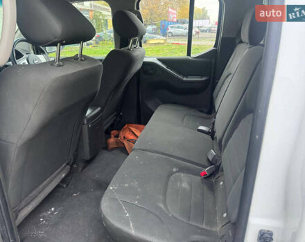 Ниссан Патфайндер 2014 в Киеве на Automoto.ua Белый Ниссан Патфайндер, объемом двигателя 2.5 л и пробегом 150 тыс. км за 6000 $, фото 7 на Automoto.ua