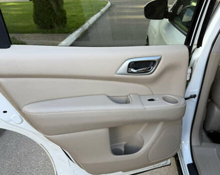 Белый Ниссан Патфайндер, объемом двигателя 3.5 л и пробегом 67 тыс. км за 15900 $, фото 30 на Automoto.ua