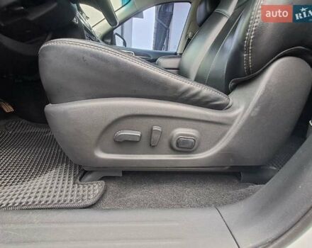 Белый Ниссан Патфайндер, объемом двигателя 3.5 л и пробегом 124 тыс. км за 13800 $, фото 15 на Automoto.ua