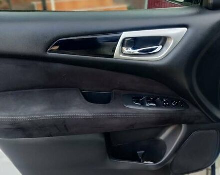 Белый Ниссан Патфайндер, объемом двигателя 3.5 л и пробегом 240 тыс. км за 10900 $, фото 14 на Automoto.ua