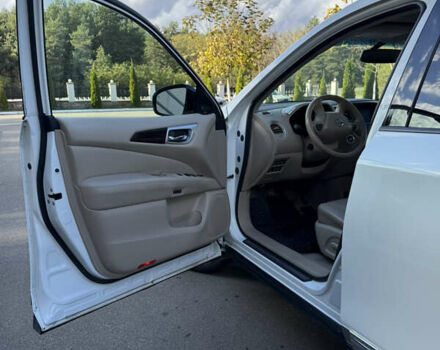 Белый Ниссан Патфайндер, объемом двигателя 3.5 л и пробегом 67 тыс. км за 15900 $, фото 18 на Automoto.ua